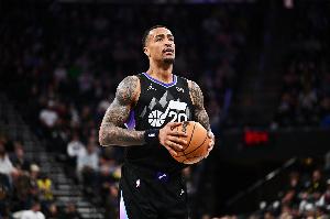 终于有了纯正4号位！快船引进科林斯原地起飞 距离争冠还缺点啥？